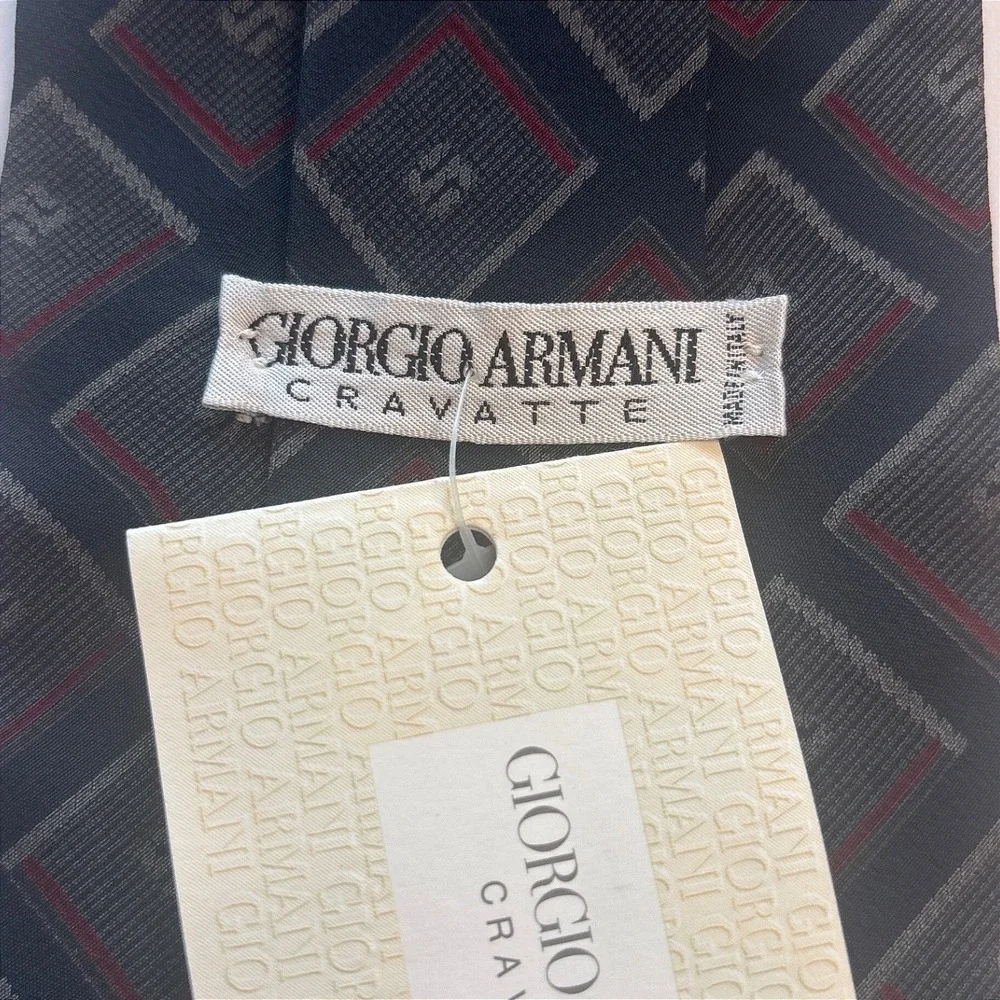 Vtg 90s Giorgio Armani Collezioni Tie 100% Silk Wide Navy Diamond Made in Italy
